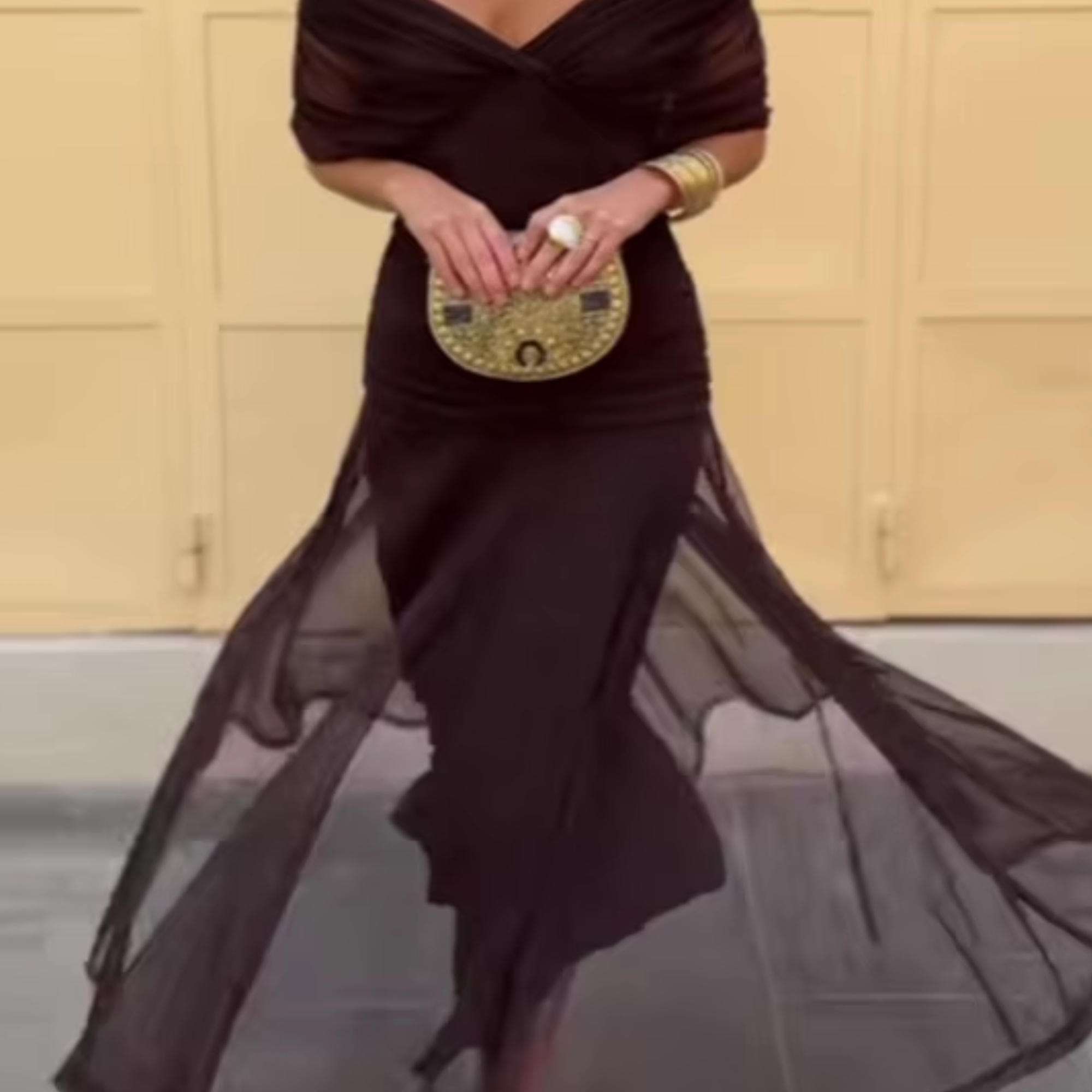 Luísa - Vestido Decote em V
