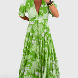 Mariana – Vestido floral com decote em V