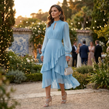 Mariana - Vestido Plissado com Mangas Fluídas e Folhos Assimétricos