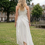 Leonor | Vestido Plissado com Folhos Elegante